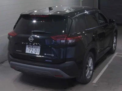 Nissan X-TRAIL