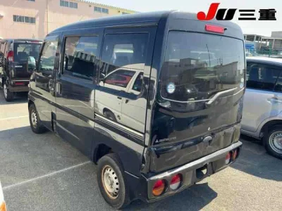 Mitsubishi Minicab Van