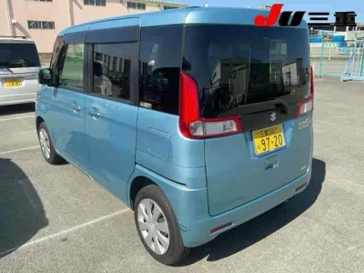Suzuki Spacia
