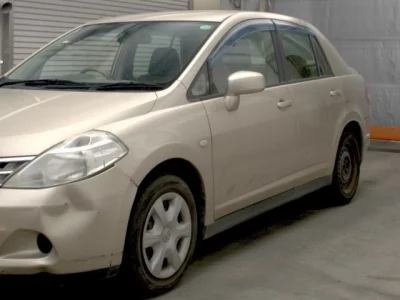 Nissan TIIDA LATIO