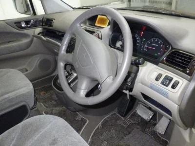 Mitsubishi Chariot Grandis