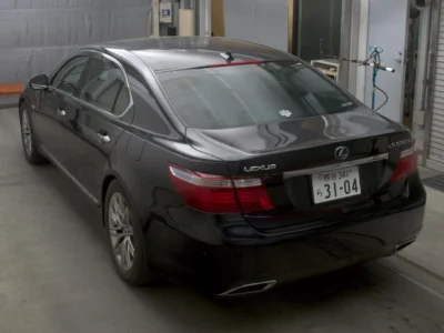 Lexus LS600hL