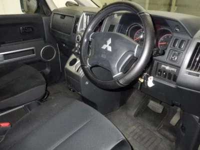 Mitsubishi DELICA D5