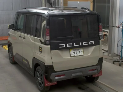 Mitsubishi Delica Mini