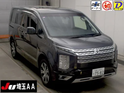 Mitsubishi DELICA D5