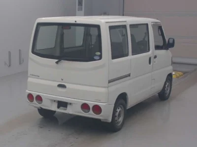 Mitsubishi Minicab Van