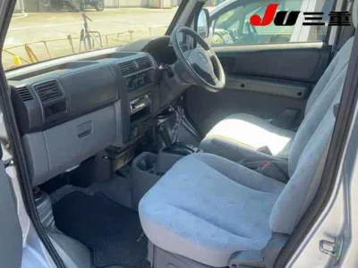 Nissan CLIPPER