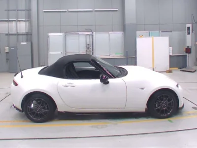 Mazda ROADSTER