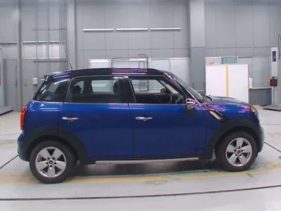MINI Crossover