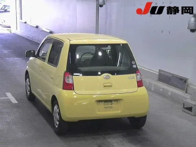 Daihatsu Esse