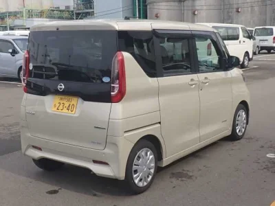 Nissan ROOX