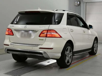 Mercedes-Benz M-class