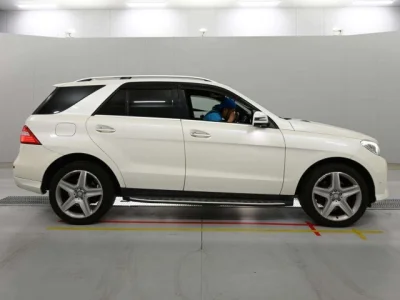 Mercedes-Benz M-class