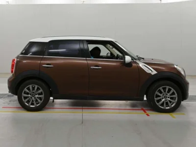 MINI Crossover