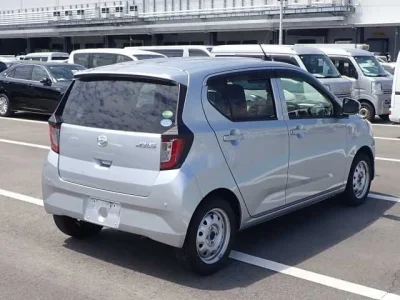 Daihatsu MIRA E S
