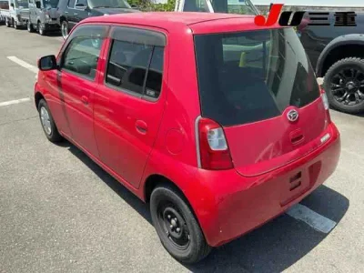 Daihatsu Esse
