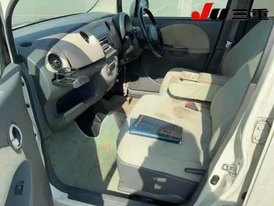 Daihatsu Move Latte