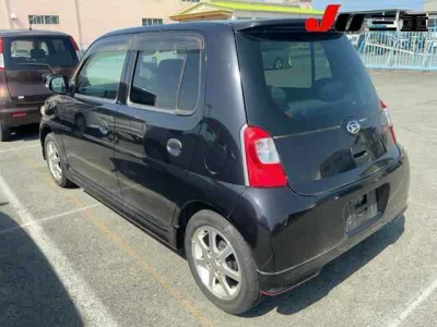 Daihatsu Esse