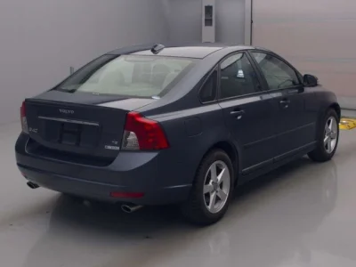 Volvo S40