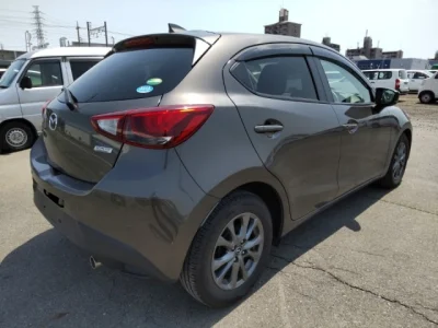 Mazda DEMIO