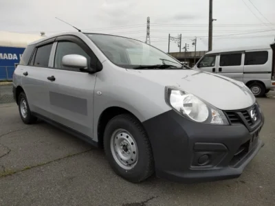 Nissan AD