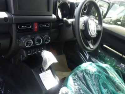 Suzuki JIMNY NOMADE