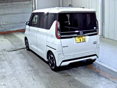 Nissan ROOX