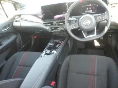 Nissan AURA