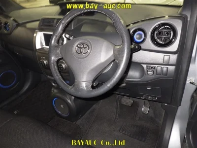 Toyota bB