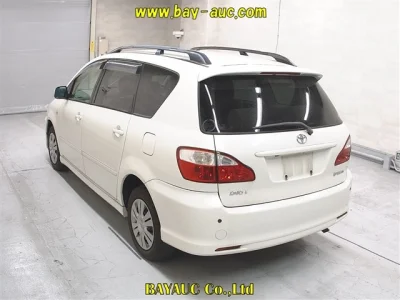 Toyota Ipsum