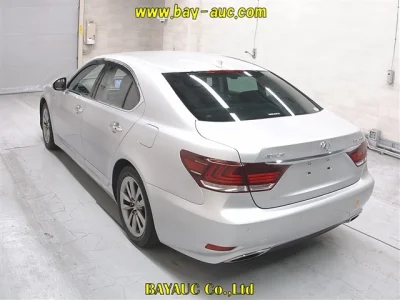 Lexus LS460