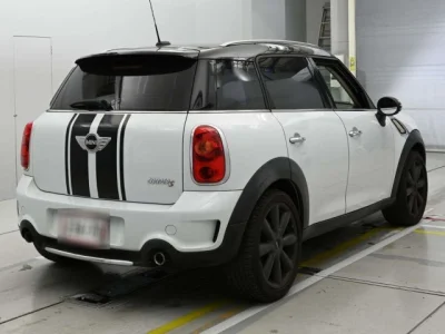 MINI Crossover