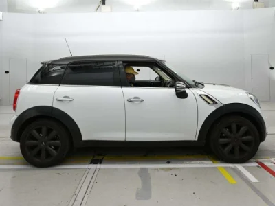 MINI Crossover