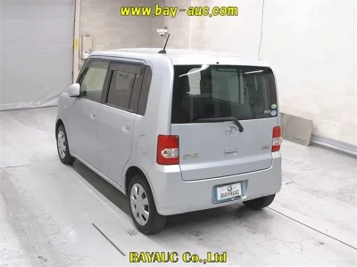 Toyota Pixis Space