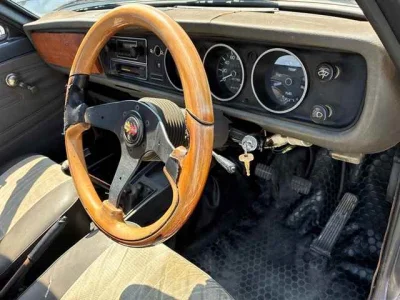 Nissan Sunny Truck