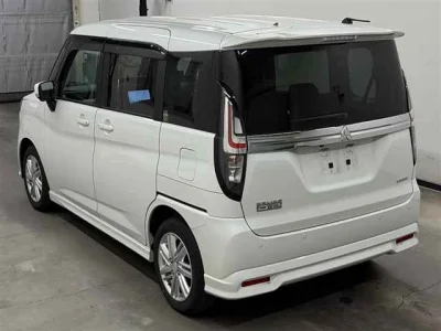 Mitsubishi Delica D:2