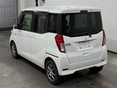 Mitsubishi EK X SPACE