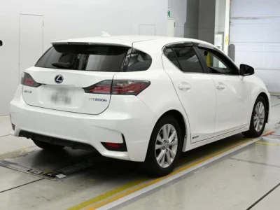 Lexus CT200h