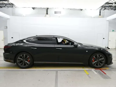Lexus LS500h