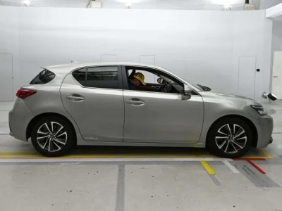 Lexus CT200h