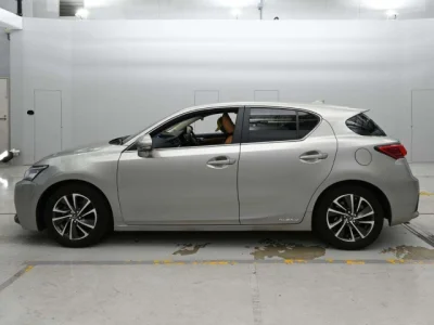 Lexus CT200h