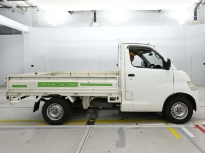 Toyota Lite Ace Truck