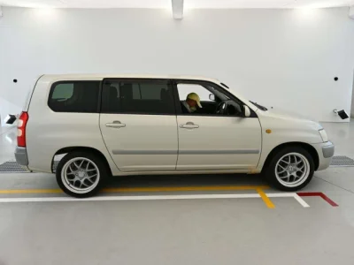 Toyota Succeed