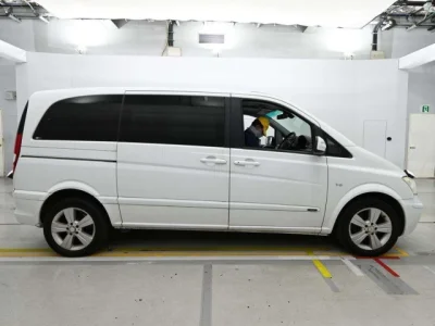 Mercedes-Benz V-Class