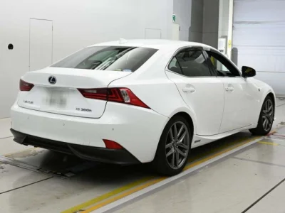 Lexus IS300h