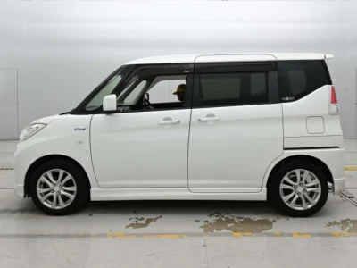 Suzuki Solio