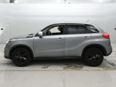 Suzuki Escudo