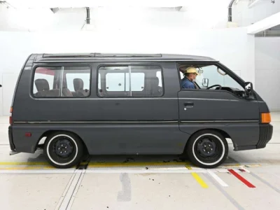 Mitsubishi DELICA