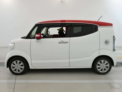 Honda N-Box Slash