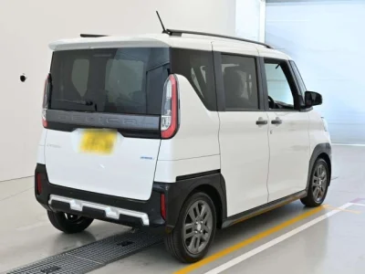 Mitsubishi Delica Mini